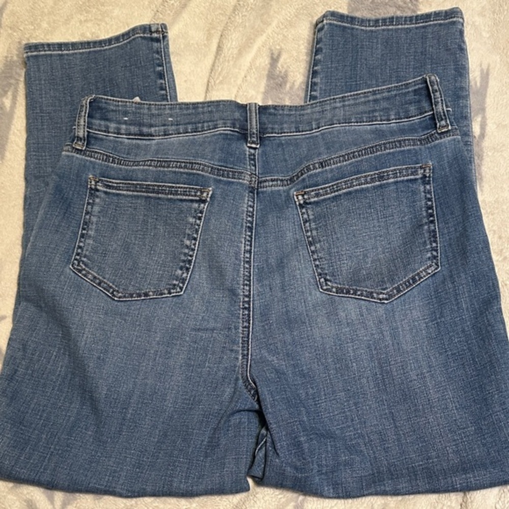 A91.   Chico's so slimming girlfriend, slim leg, crop High Rise Denim Jeans 8
